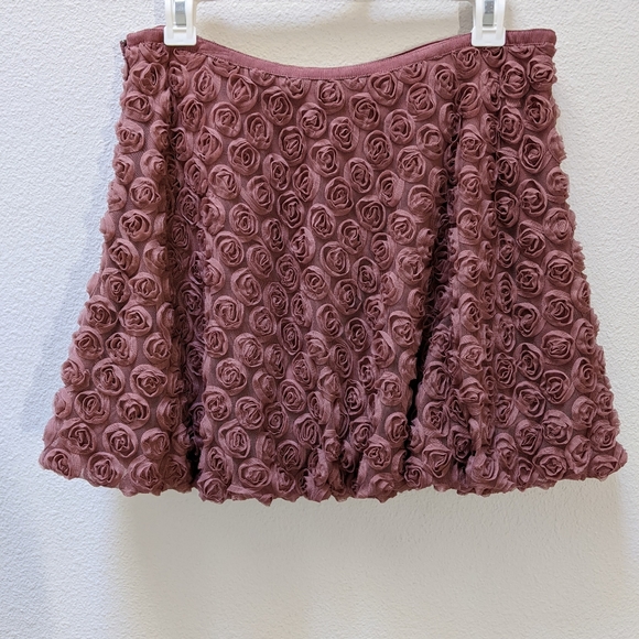 Rose mesh bubble mini skirt by Tara Jarmon for Target 2006 size Medium in EUC - Picture 2 of 5